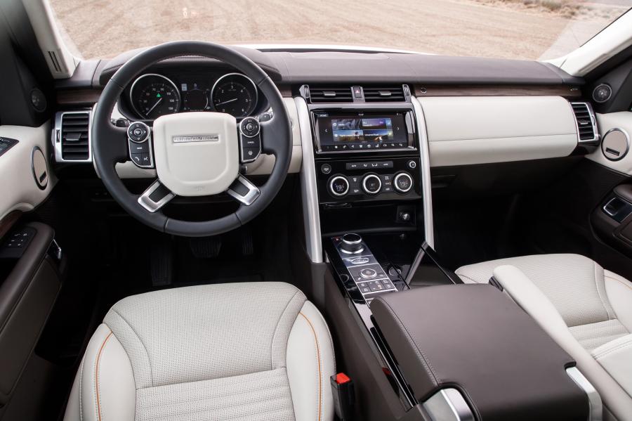 Торпедо Land Rover Discovery HSE 2017 года  (WW) (фото 17 из 54)